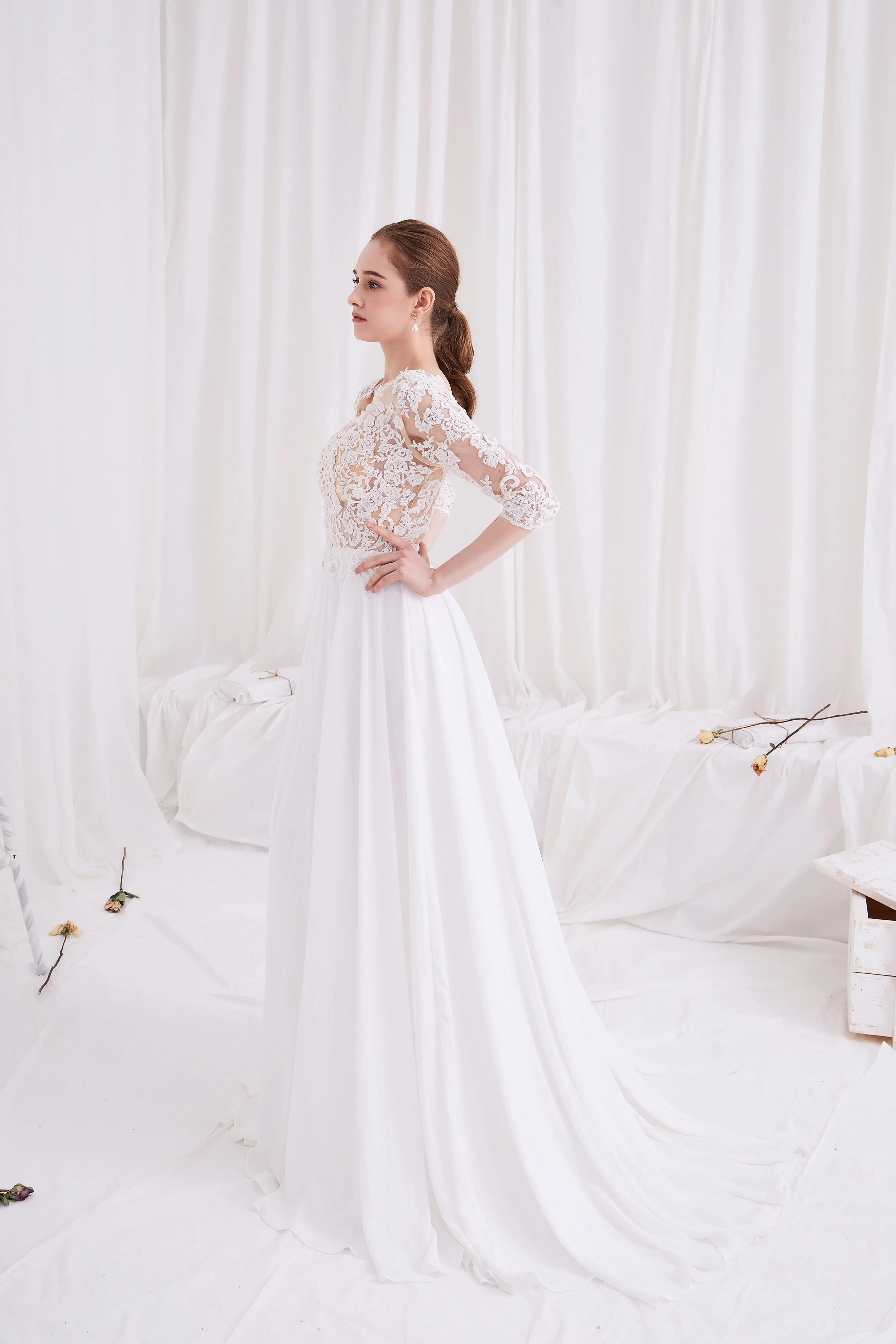 Sage - Selena Huan Alencon Fosted Sequin Embroidery Lace V-neck Milan imported chiffon gown