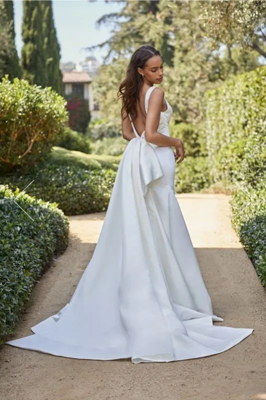 Size 12 Monique Lhuillier BL21101 Ivory Gown