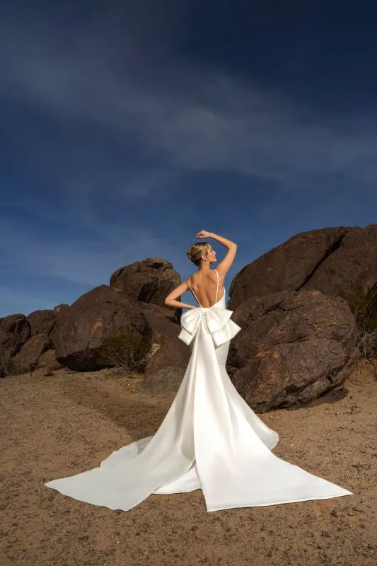 Size 8 Ivoire by Kitty Chen Jojo Diamond White Gown