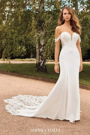 Sophia Tolli: Y22052 - Winona