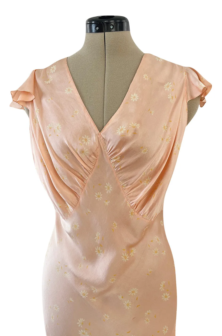 Stunning 1930s Bias Cut Soft Peach Pink Silk Lingerie Dress w Floral Daisy Print