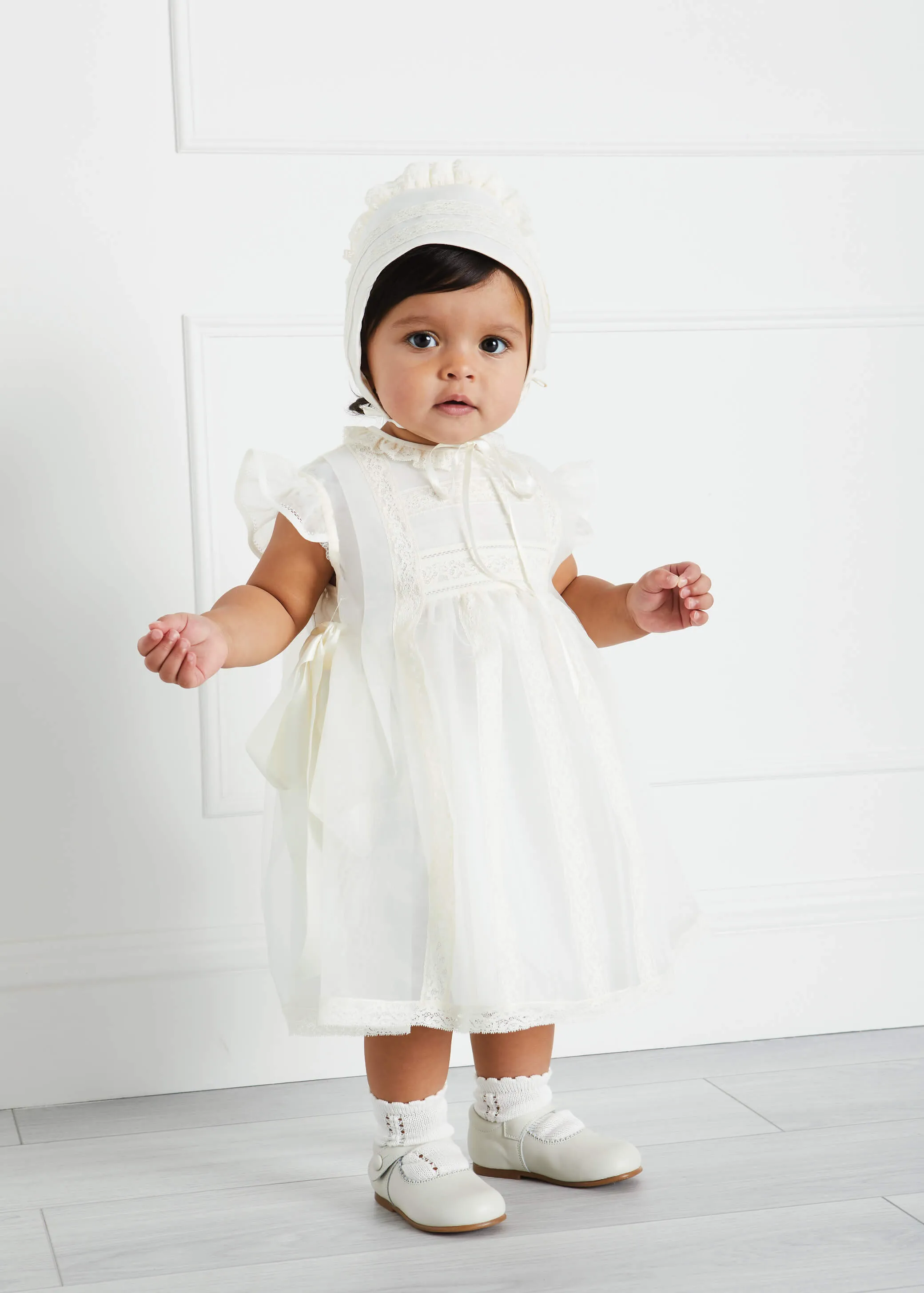 Traditional Cream Christening Gown (3mths-5yrs)
