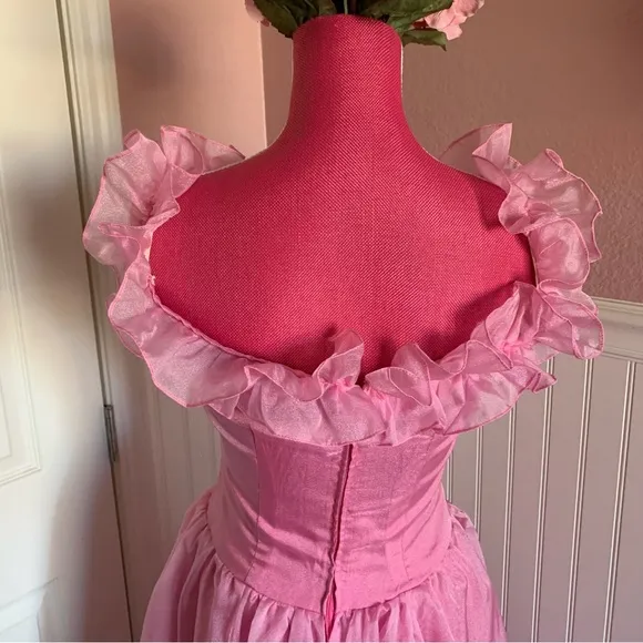 Unbranded Light Pink Poly Organza Off Shoulder Gown w Organza Flowers on Skirt