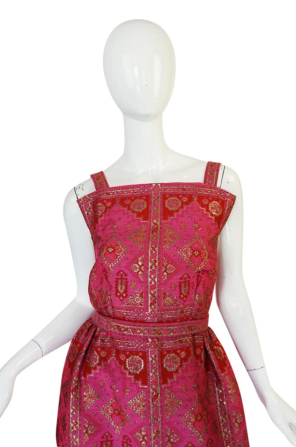 Unusual 1960s Backless Pink & Gold Metallic Brocade Dress