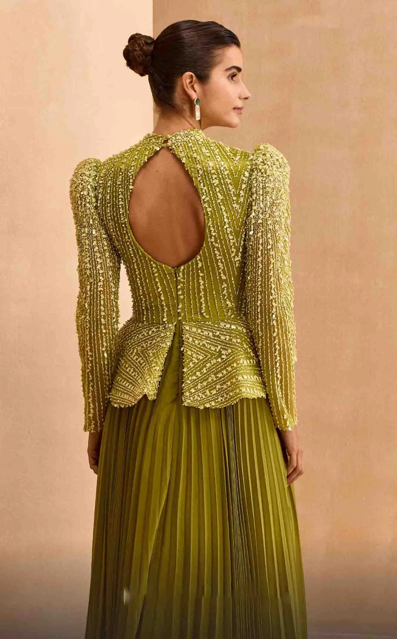 V06941 MNM COUTURE