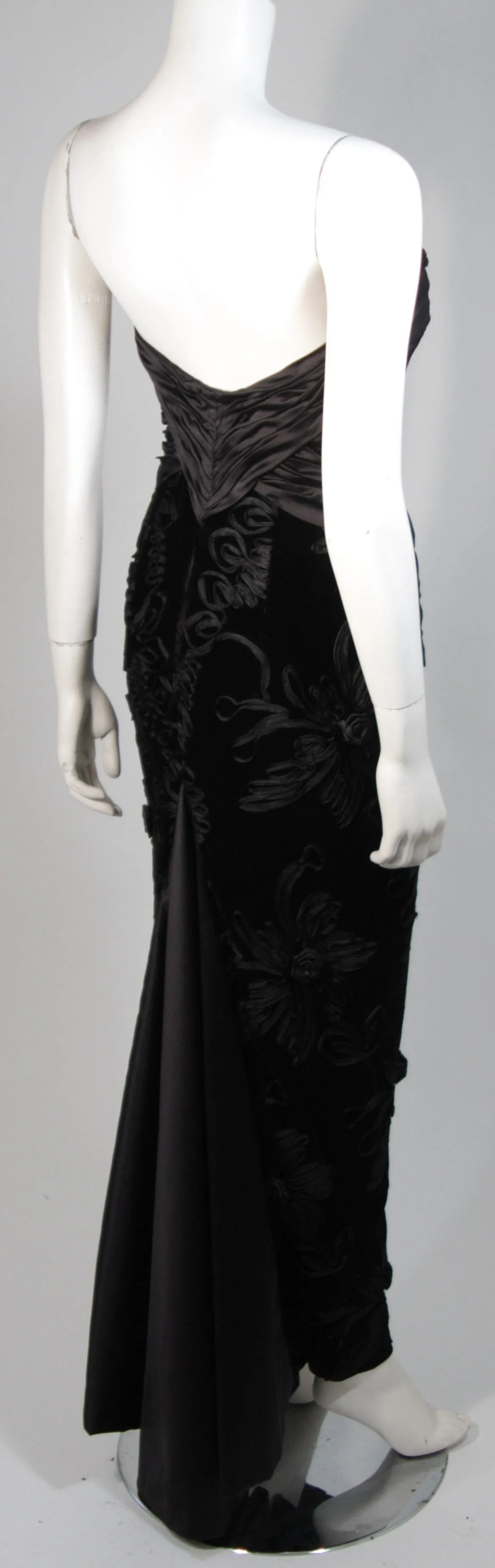 VICKY TIEL Black Gathered Gown with Velvet Skirt Size Small