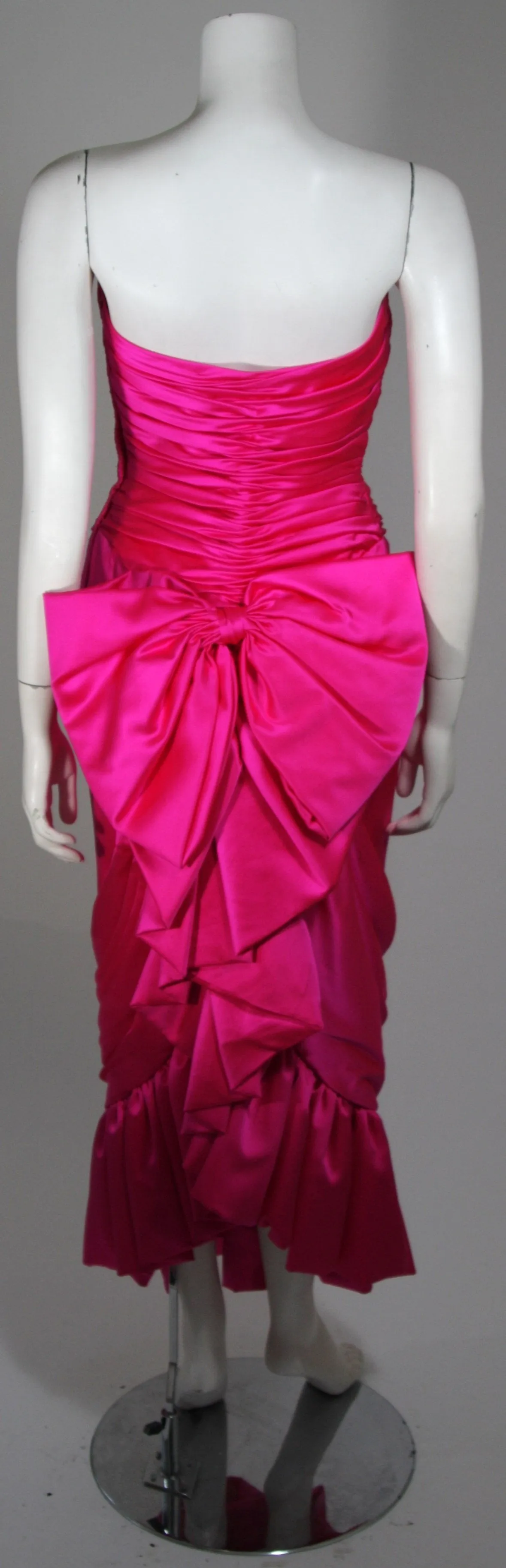 VICKY TIEL Magenta Gown with Large Bow Size Small