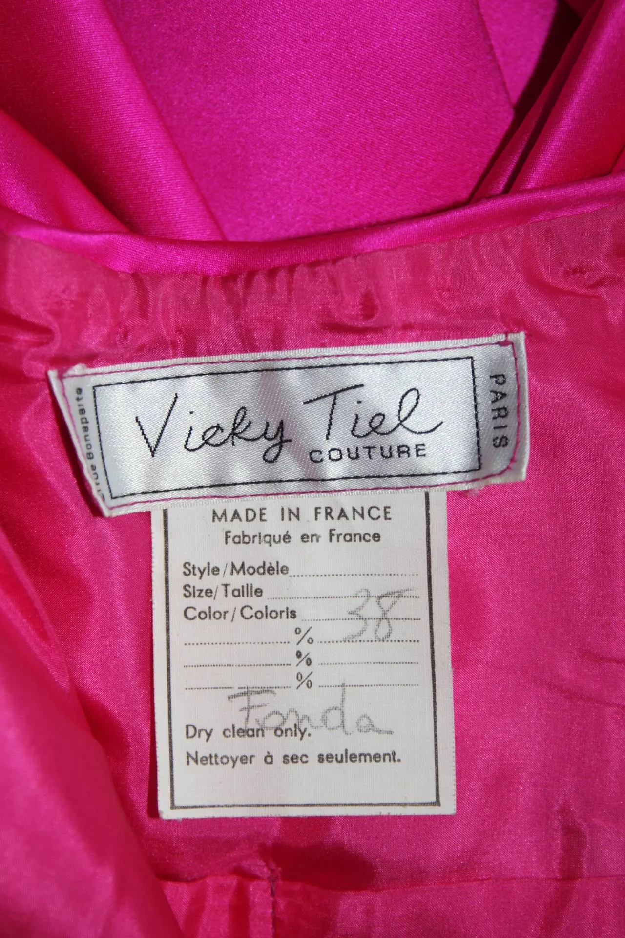 VICKY TIEL Magenta Gown with Large Bow Size Small