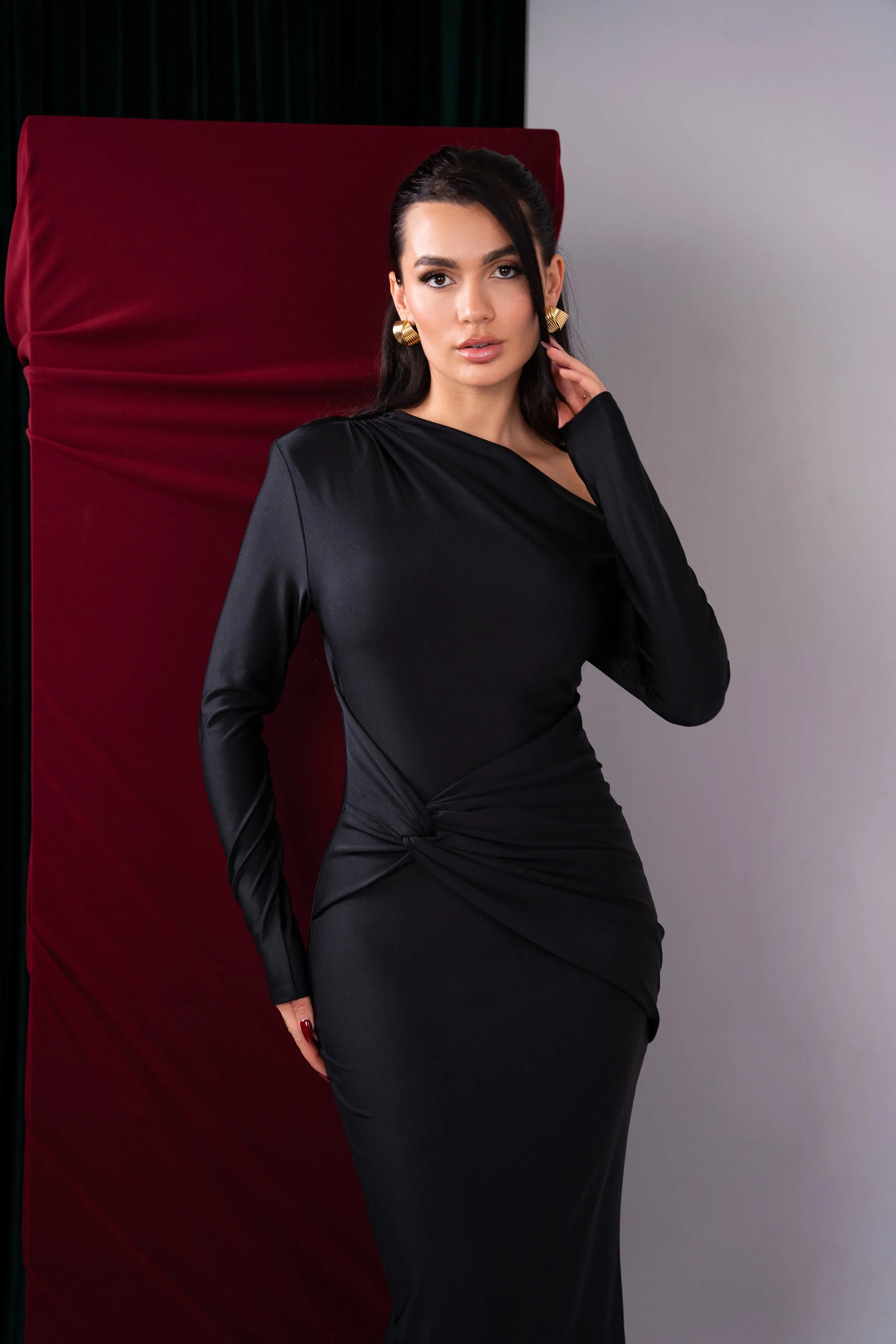 Viviana Black Dress