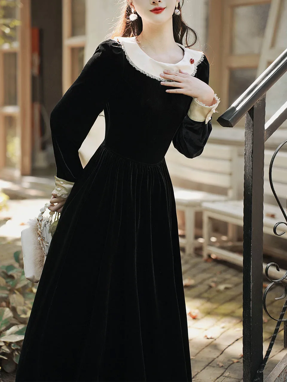White Bertha Collar 1950S Black Velvet Hepburn Style Vintage Dress